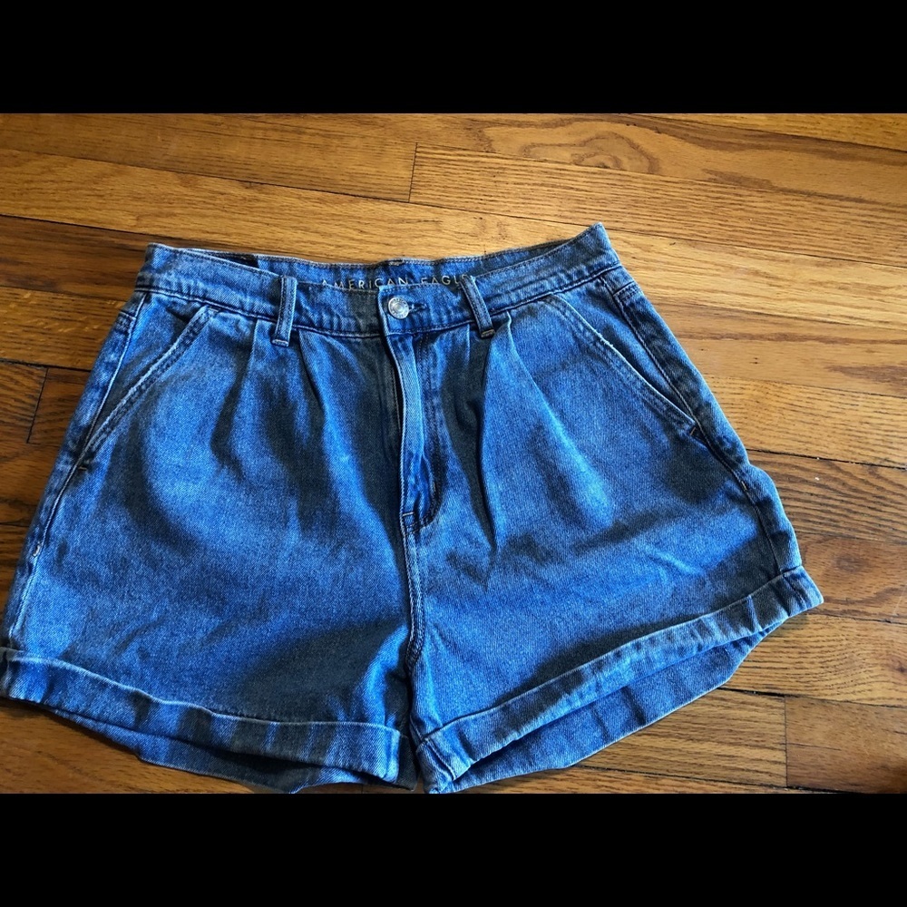American Eagle 🦅 shorts